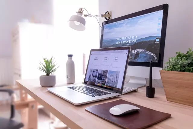 AnyConv.com__domenico-loia-hGV2TfOh0ns-unsplash.webp